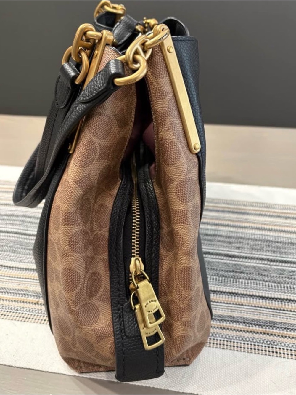 Coach Dalton 31 & Dreamer Wristlet - Picture 2 of 8